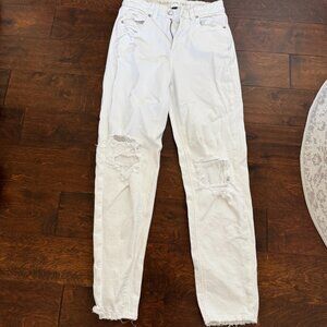 American Eagle White Mom Jeans